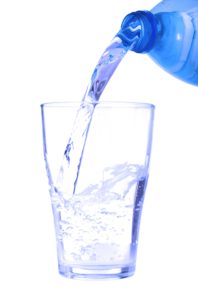 pouring-water_7yizlv