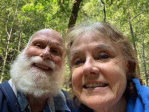 Steve and Cathy, who is living with Alzheimer's, on a hike