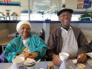Lena and Larry, who both have dementia, eat breakfast